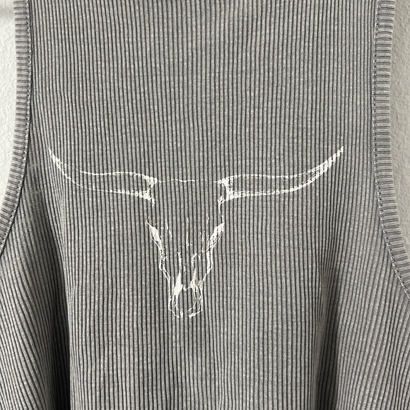 NWT Tilly’s Tank Top - Picture 3 of 4